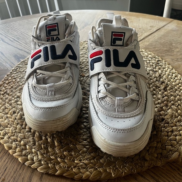 Fila Shoes - Fila Distributor 2 Size 6